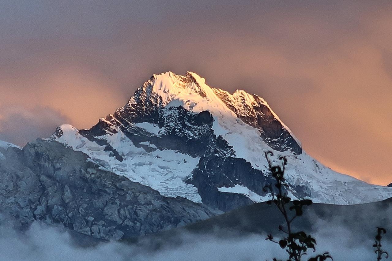The Lazy Dog Inn A Mountain Lodge Huaraz  Exteriör bild